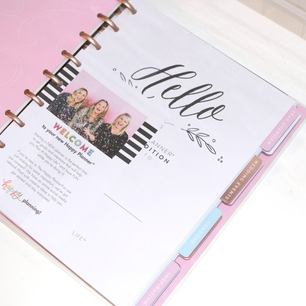 Happy Planner Our Love Story Wedding Undated Classic 12 Month - Picture 3 of 8